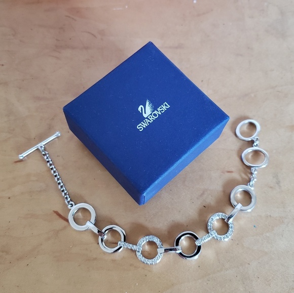 Bracelet - Picture 1 of 4